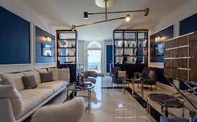 Bluonly Boutique B&B